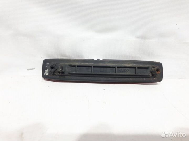 Отражатель бампера задний левый Ssangyong Rexton 1