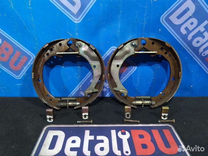 Колодки ручника Honda CR-V 2005 2006