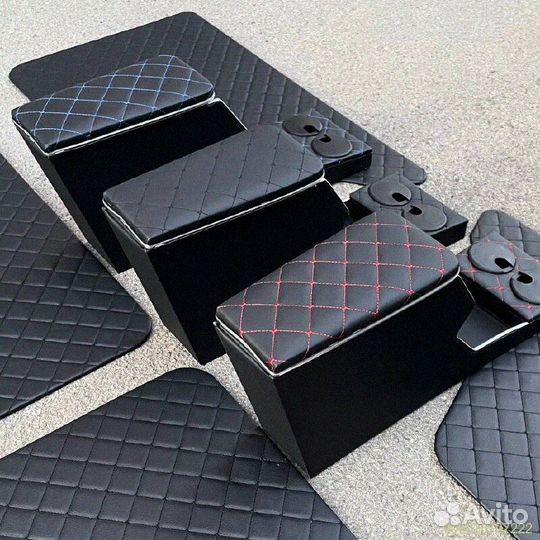 Подлокотник ваз 2107 классика черный