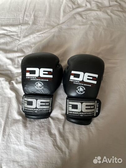 Боксерские перчатки