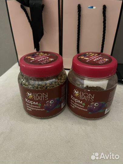 Корм для рыбок и сомиков