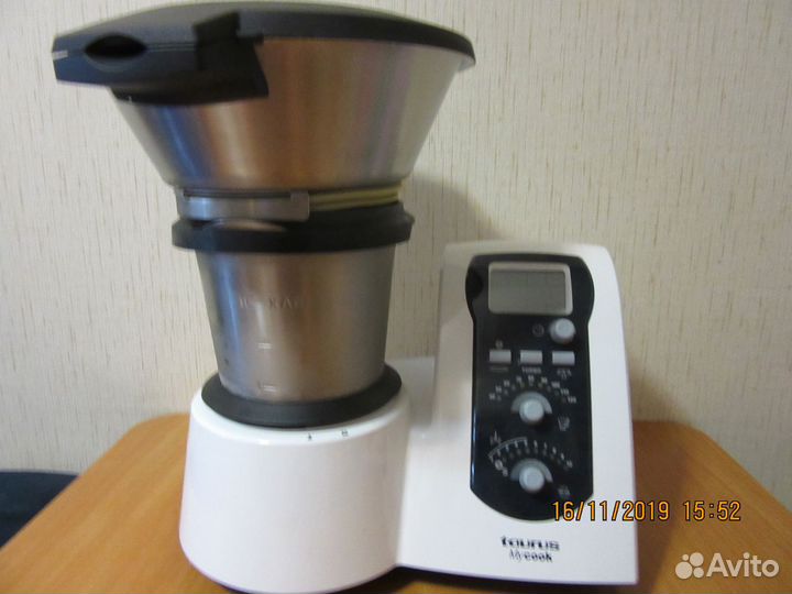 Кухонная машина 