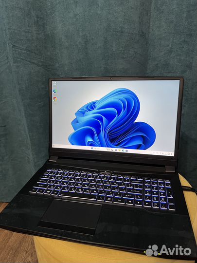 Новый игровой ноутбук i5/3070/16/512