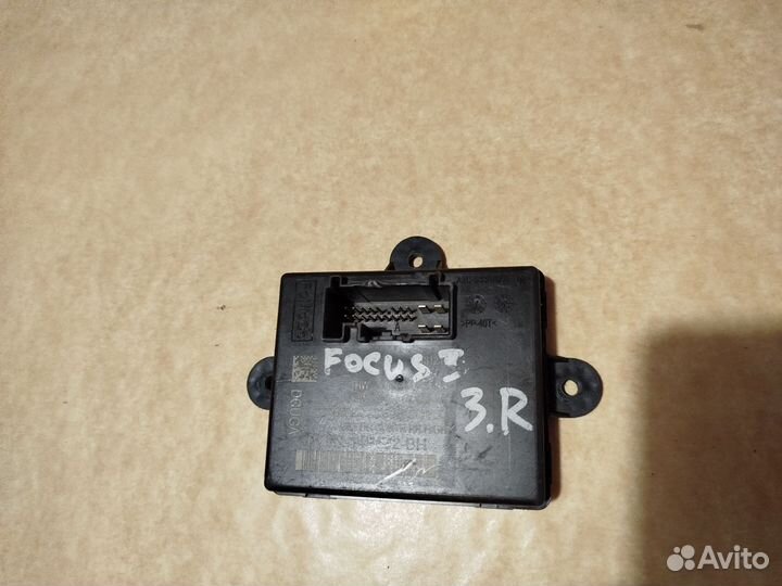Блок управления дверьми Ford Focus 3