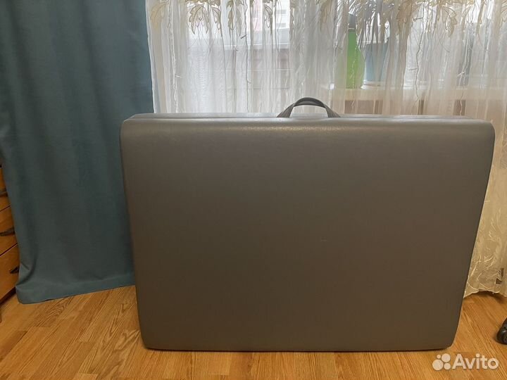 Массажный стол складной с вырезом