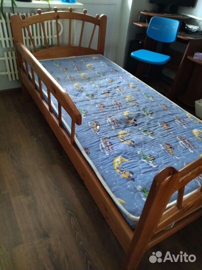 Детская кровать с матрасом бу