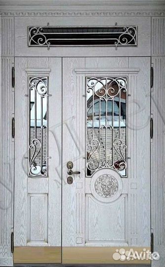 Двустворчатая уличная дверь с терморазрывом