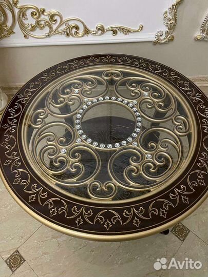 Журнальный столик круглый