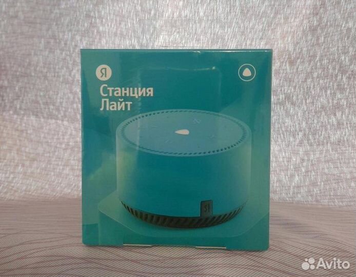 Умная колонка Яндекс Станция Лайт Green