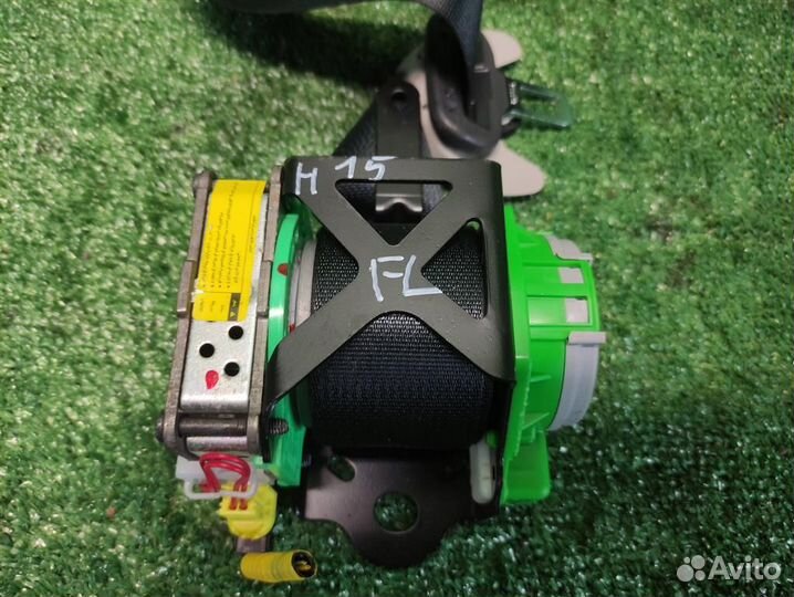 Ремень безопасности передний левый Toyota Auris E