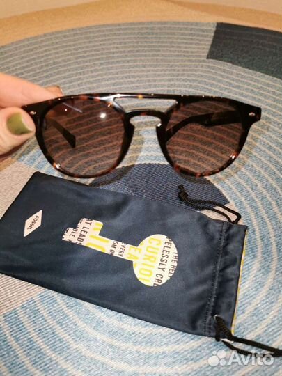 Солнцезащитные очки Fossil новые