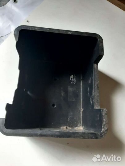 Подставка под акб, запчасти Honda CRV3