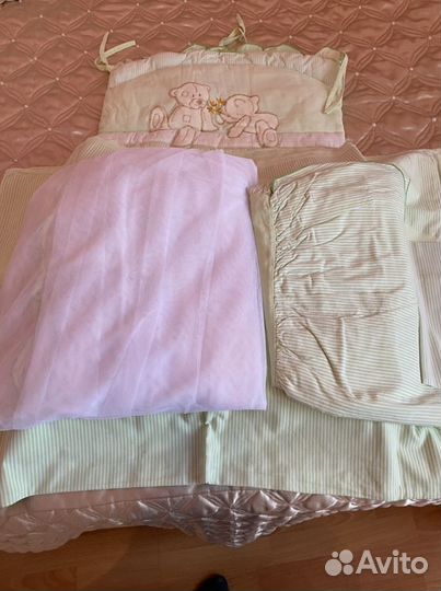 Комплект в кроватку.золотой гусь