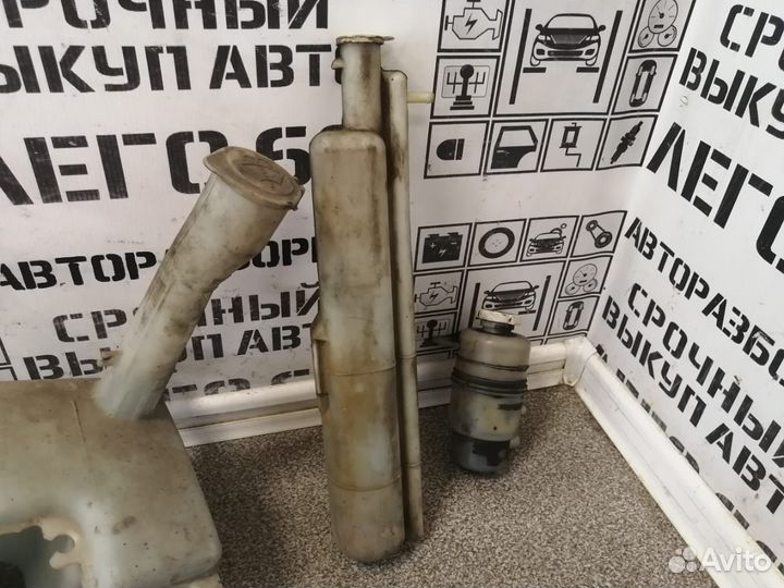 Бачок для Mitsubishi Lancer 9