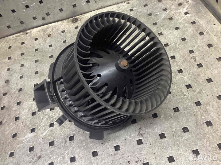 Моторчик печки Citroen Xsara Picasso