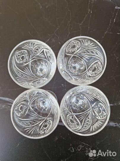 Хрустальные рюмки