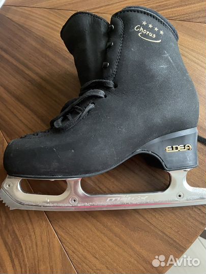 Фигурные коньки edea chorus235, лезвия