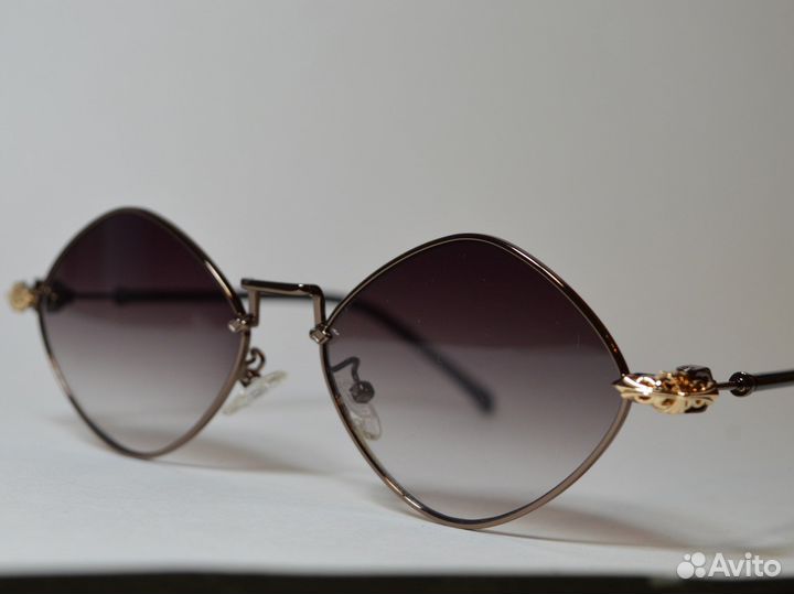 Солнцезащитные очки