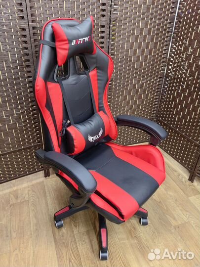 Компьютерное игровое геймерское кресло