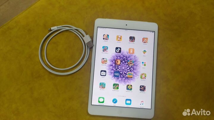 iPad mini 32gb с Сим-картой