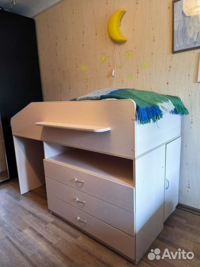 Кровать чердак Легенда бу