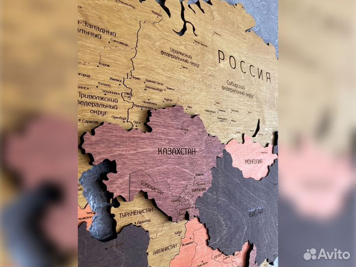 Деревянная карта мира от