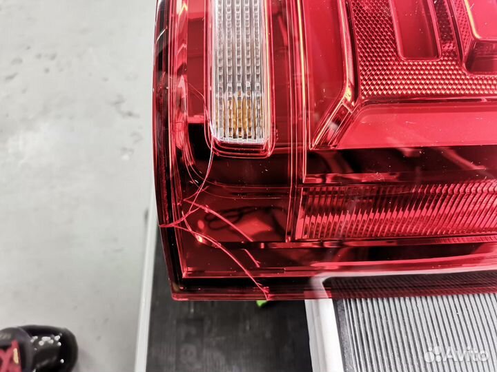 Фонарь задний левый volkswagen