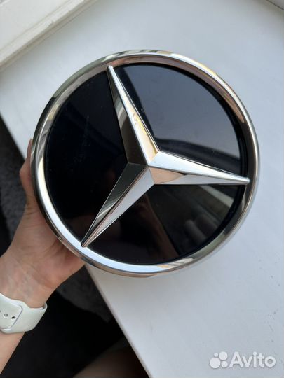 Эмблема mercedes benz