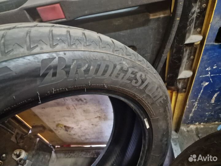 Bridgestone Alenza 001 245/50 R19