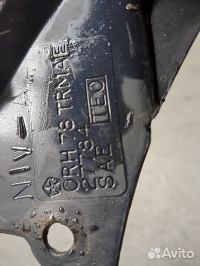 Решетка радиатора Chrysler PT Cruiser, 2002