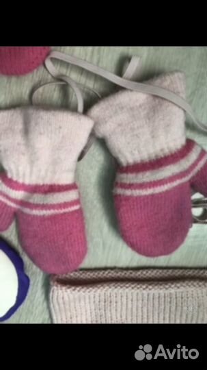 2 пары варежек и шапка 2-4 года