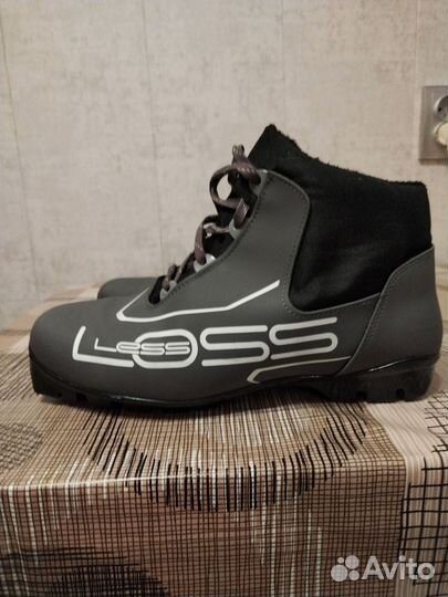 Лыжные ботинки