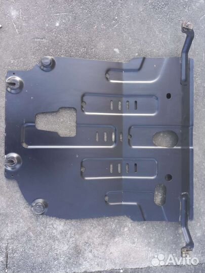 Защита двигателя и кпп Hyndai Salaris