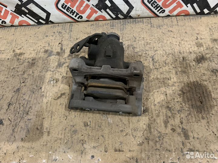 Суппорт задний правый Ford Mondeo 4