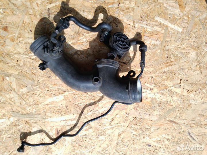 Патрубок воздушного фильтра Audi A8 D4 long 4.2