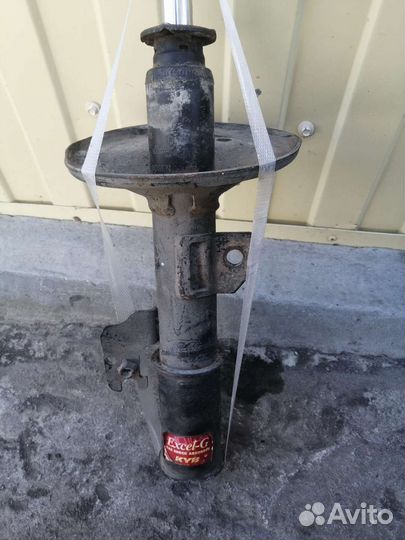 Стойка тойта камри