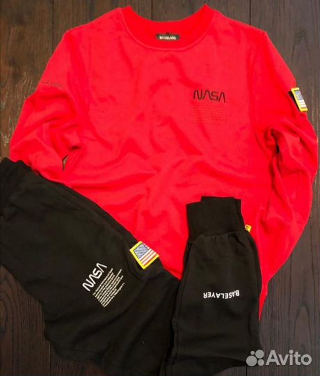 Спортивный костюм