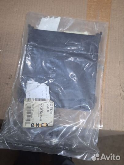 Крышка блока предохранителей mercedes benz W140 -9