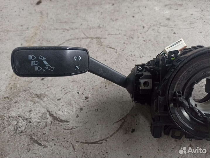 Подрулевой переключатель VW Golf 7