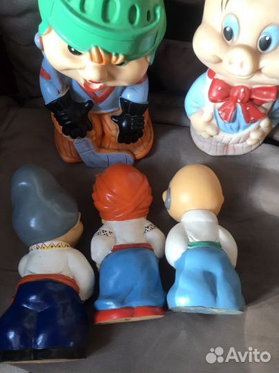 Резиновые игрушки казаки