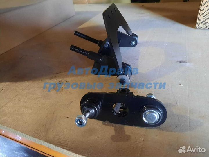 Кронштейн привода кпп Scania 4 P G R T серия