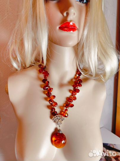 Янтарное колье с крупным кулоном Прибалтика янтарь