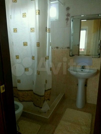 Дом 70 м² на участке 6 га