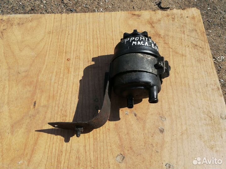 Бачок гур Опель Фронтера А