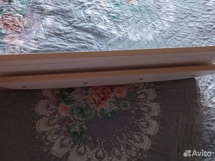 Перегородка для кровати