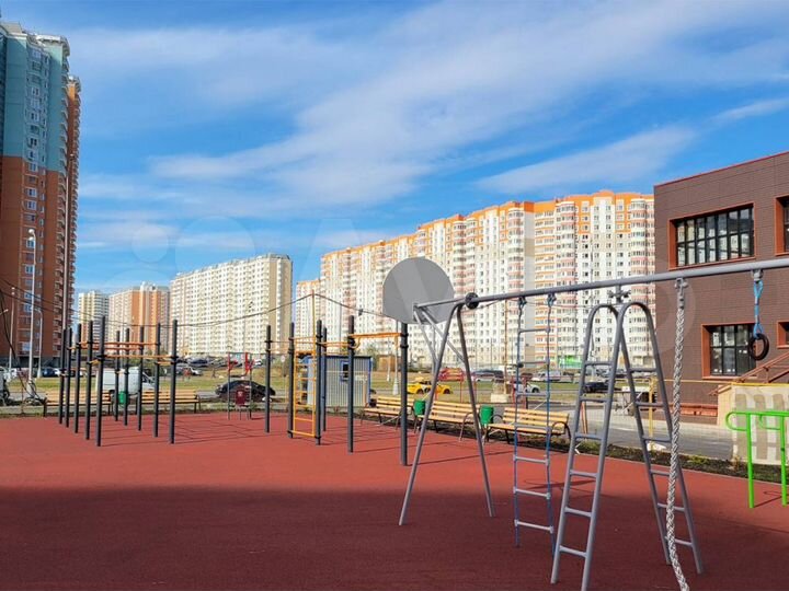 2-к. квартира, 63,8 м², 18/25 эт.