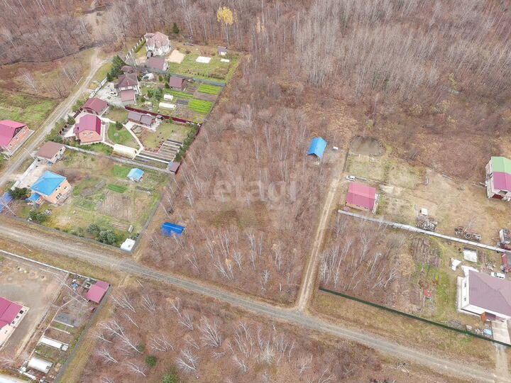 Дом 22,7 м² на участке 20 сот.