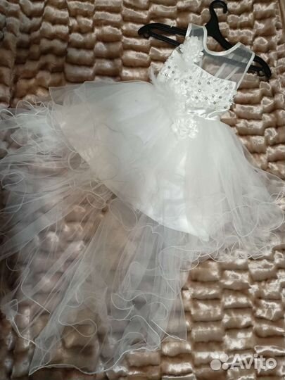 Платье для девочки новое