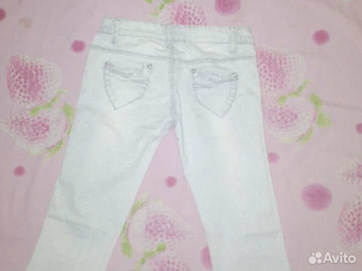 Джинсы 27р