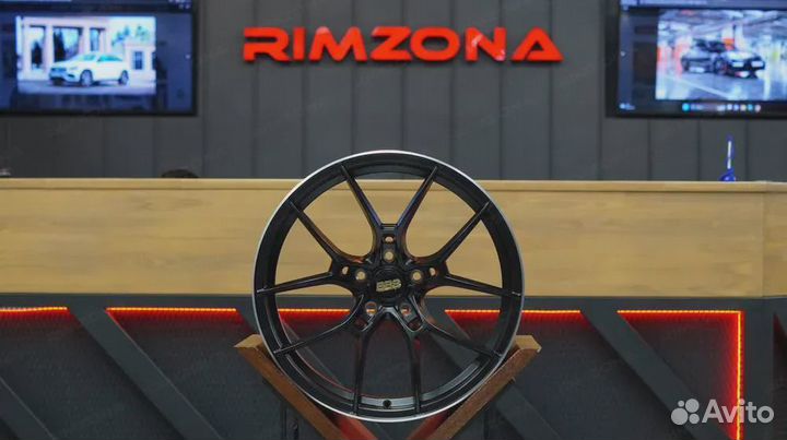 Литой диск rays R18 5x108 sv